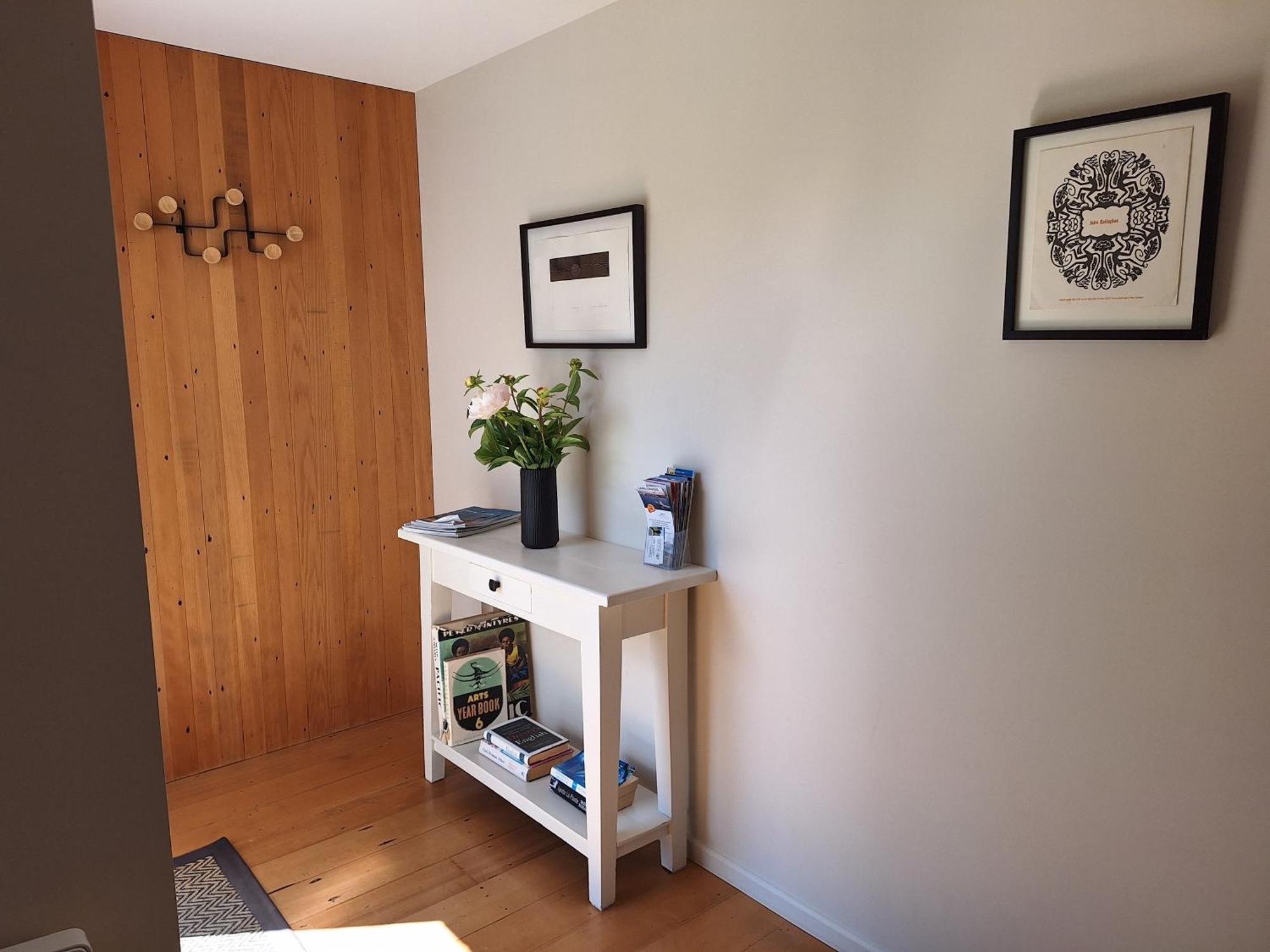 Kowhai Studio -Private Opposite Golf Course In Central Wanaka Exterior photo